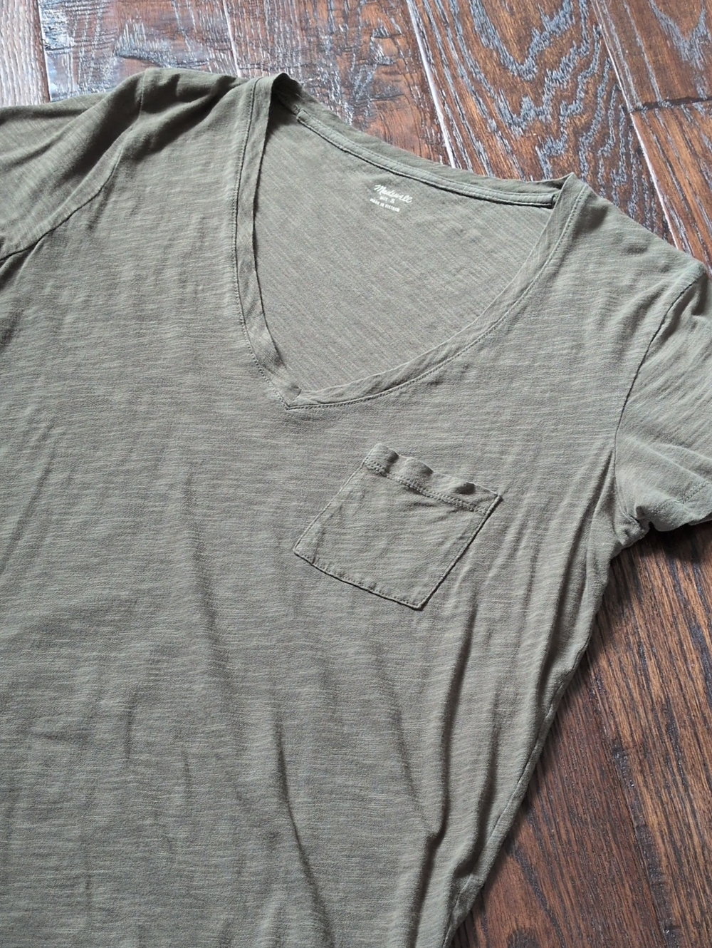 MADEWELL I Classic Olive Green Whisper Cotton V-Neck Pocket Tee T-Shirt Top, S